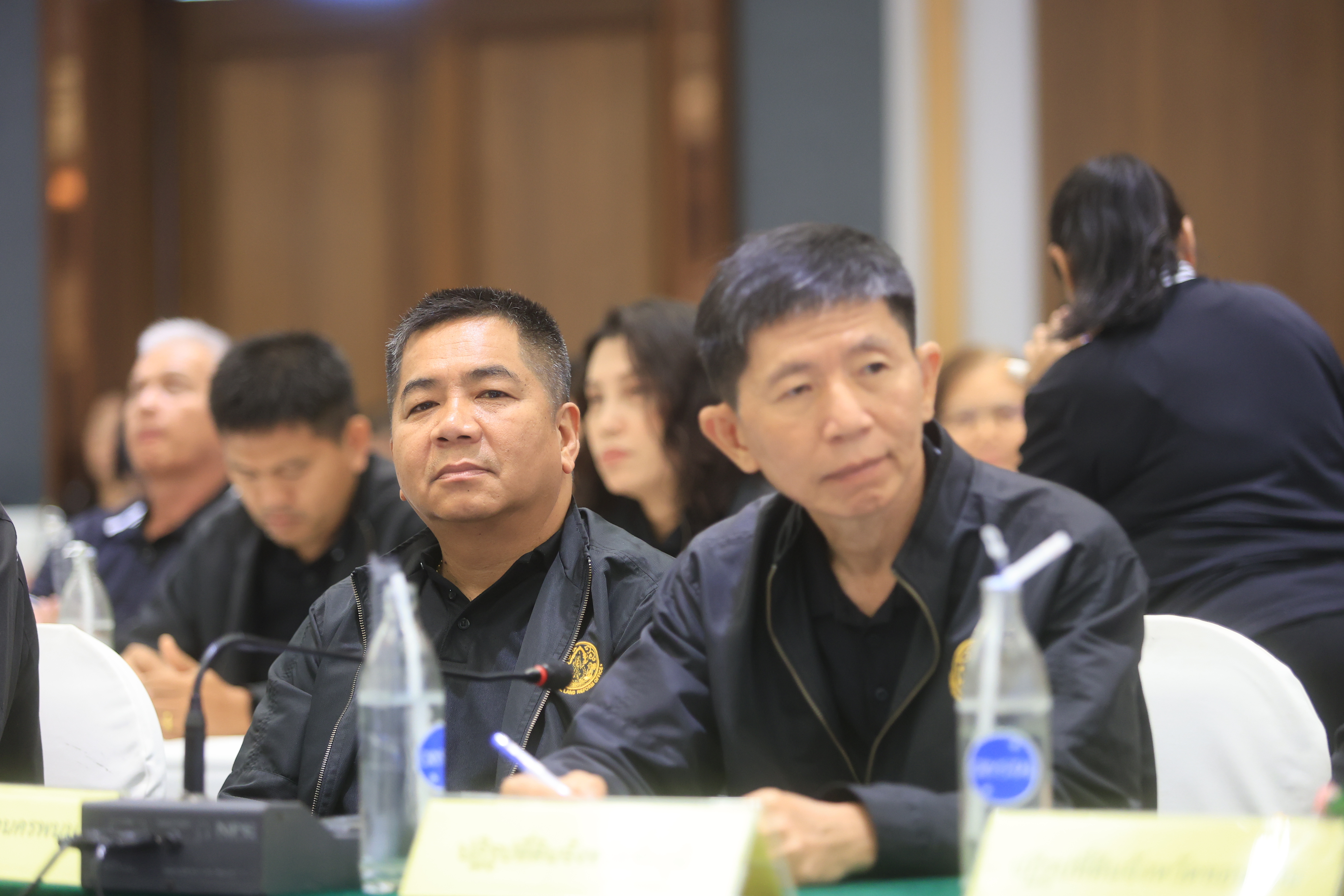 title - เลขาฯ ส.ป.ก. ประชุมเข้ม! 